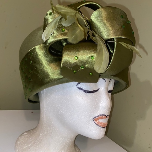 Beautiful NWT Olive Green Satin and Wool Church Dress Hat - Picture 2 of 10